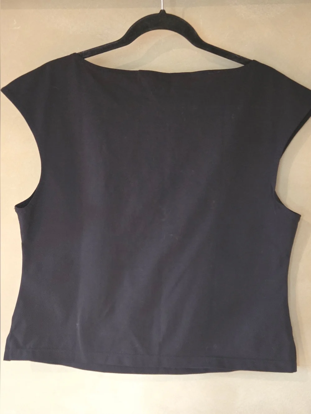 H&M | Black Sleeveless Blouse with Twin Bow Accents, Size L - Picture 4 of 8